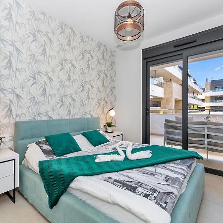 Lovely First Floor Apartment, Heating Pool ! Alicante Ngoại thất bức ảnh